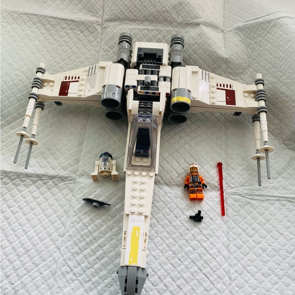 Star Wars Lego X-Wing - Picture 1 of 3